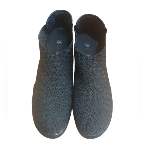 bernie mev Black Woven Textured Heels Women's Black Ankle Booties. Size 8 - Picture 2 of 12